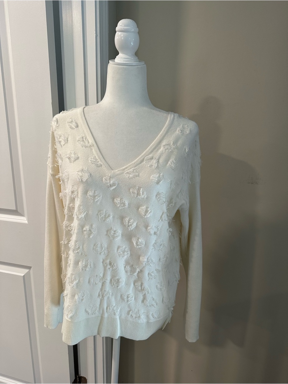 Textured Cream V-Neck Women's Sweater